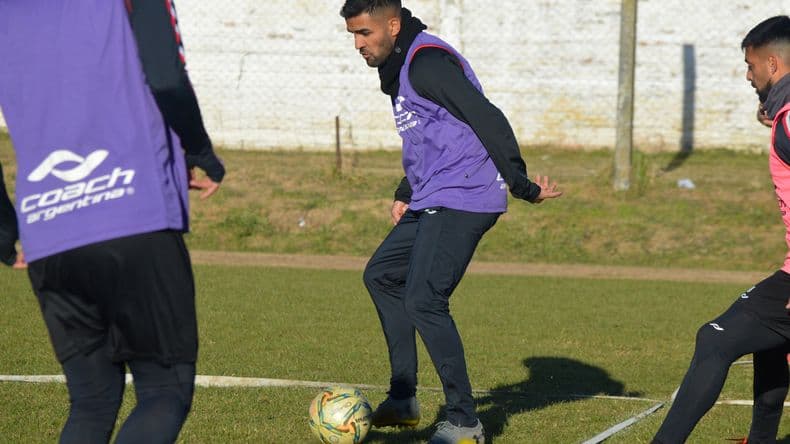 Douglas Haig arrancó la semana con trabajo intenso y un nuevo refuerzo
