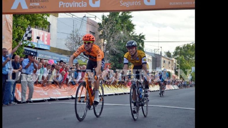 Doble Bragado: Guido Palma ganó la tercera etapa y hoy se corre en el Cuatro Avenidas