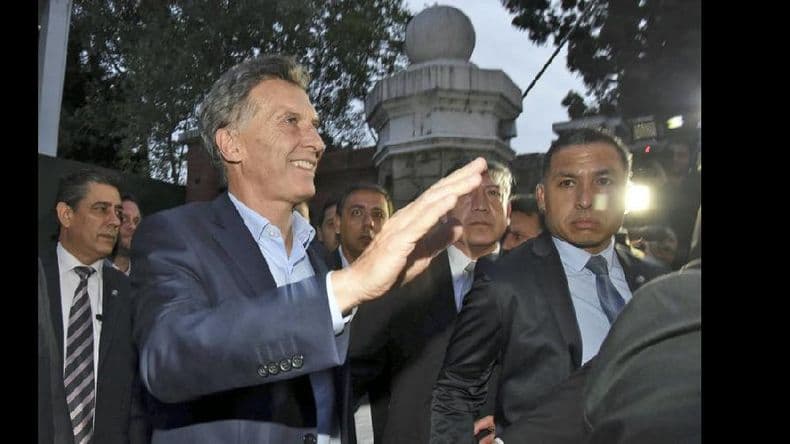 Macri afirmó que con la presidenta habló sobre “la ceremonia de traspaso”