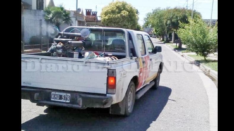 Alerta mosquitos: empezaron a fumigar barrios periféricos y pueblos
