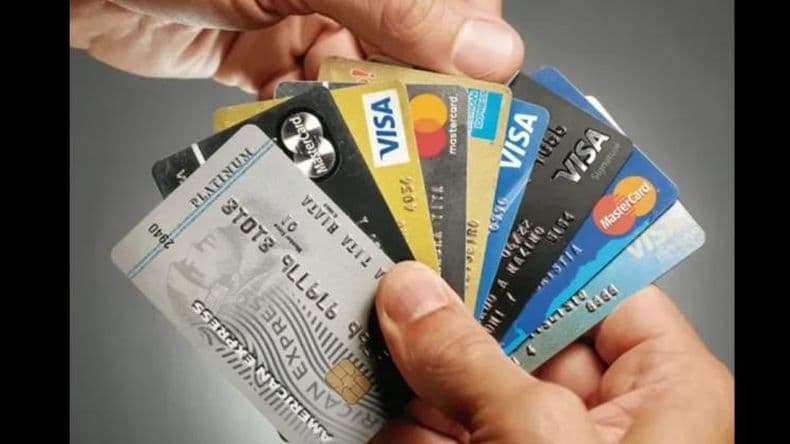 Alerta tarjetas: financiar saldos o pagar el mínimo ya cuesta más del 100% anual