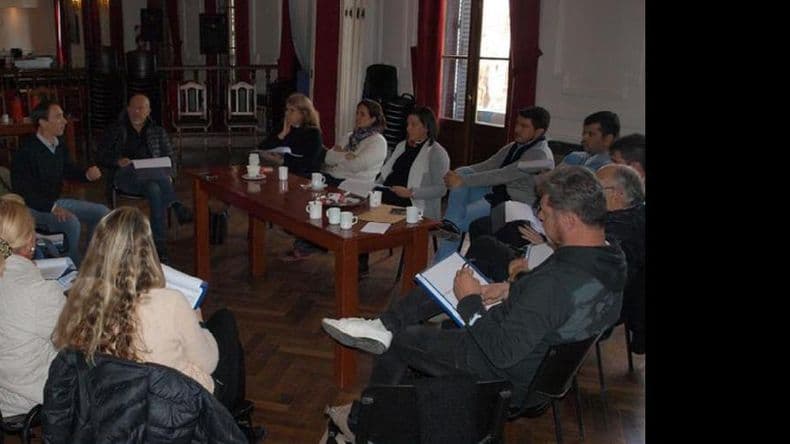 Malestar y debates por el pedido de aumento del boleto de colectivo