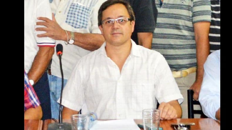 Indalecio Godoy anunció su renuncia a la presidencia del Club Douglas Haig