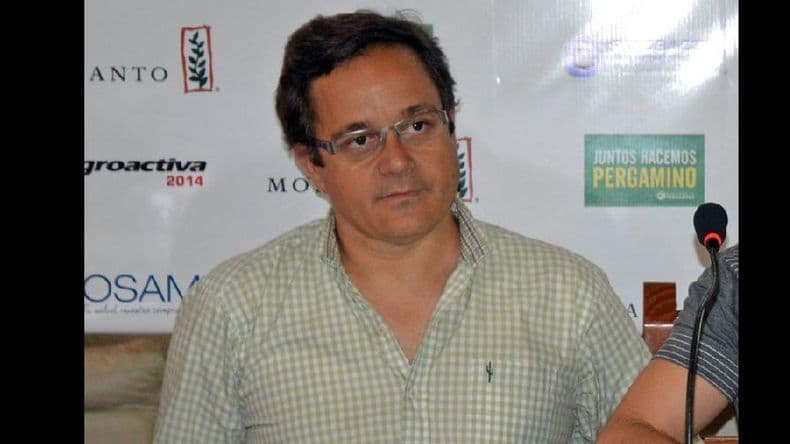 La dirigencia de Douglas reinicia la búsqueda del nuevo director técnico