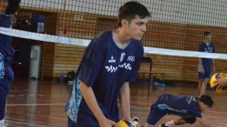 Ivo Shandley disputa el Nacional Sub 16 de voleibol con el seleccionado de Buenos Aires