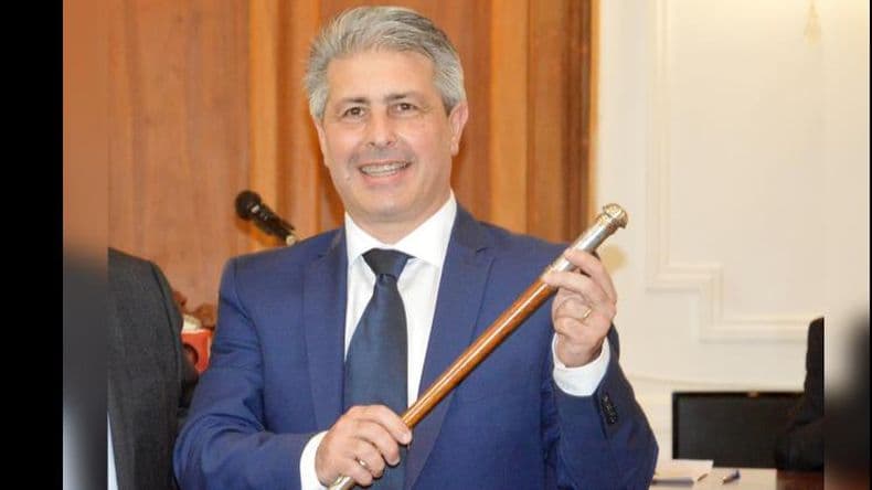 Este jueves jurará el intendente Javier Martínez