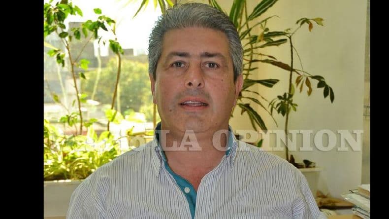 Martínez criticó a su rival en la interna y apeló al “discurso del cambio”