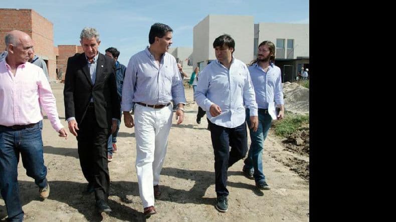 Bossio y Capitanich recorrieron obras de un Desarrollo Urbanístico