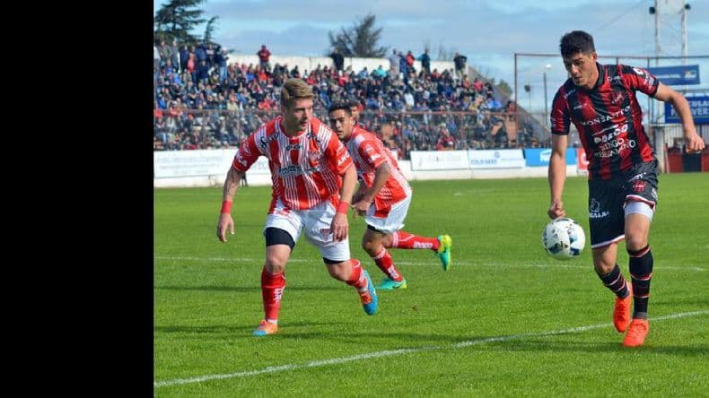 Douglas inició el torneo con una derrota ante Los Andes