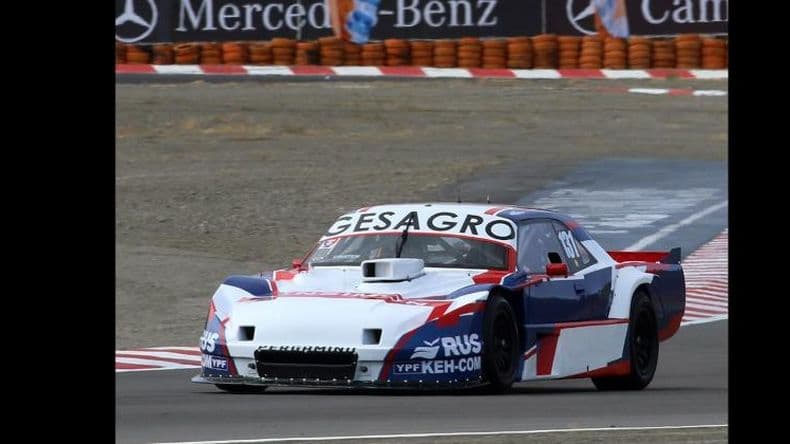 José Rasuk corre la final del TC Pista en Viedma