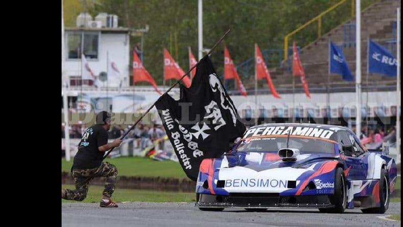 TC Pista Mouras: Rasuk finalizó séptimo y continúa segundo en el campeonato