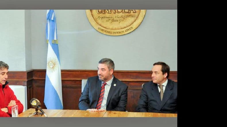 El rector de la Unnoba recibió a la delegación que participó en los Juar