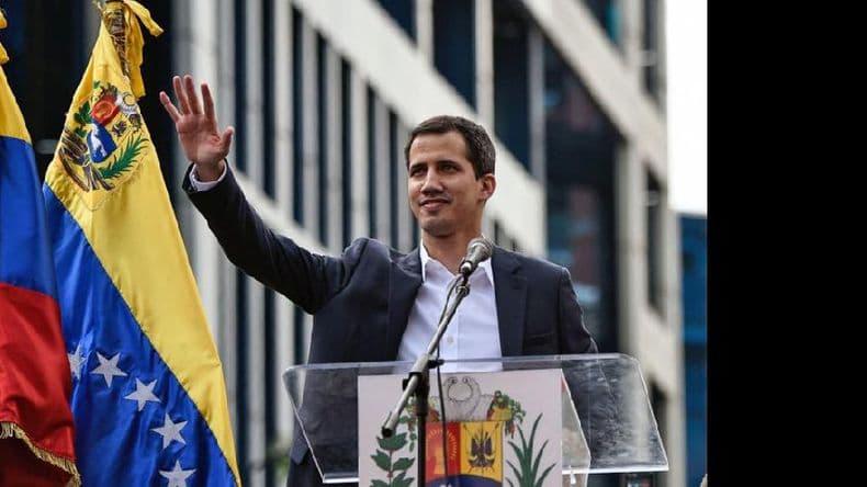 El jefe del Parlamento se autoproclamó presidente interino de Venezuela