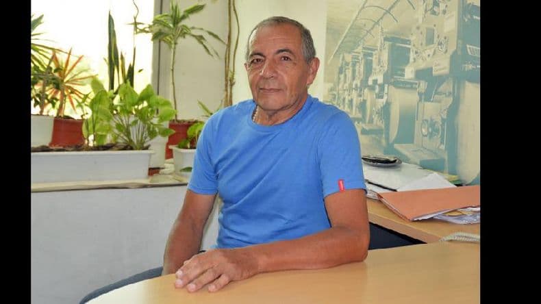 Juan López: cincuenta años de incansable trabajo en el Diario LA OPINION