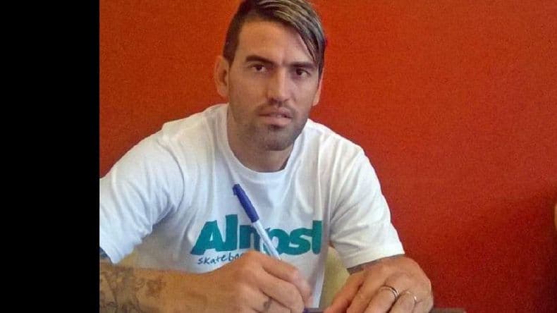 Juan Martín y sus goles continuarán en Douglas Haig: ayer renovó su contrato