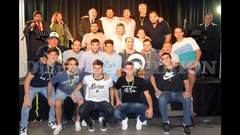 El plantel de basquetbol de Gimnasia y Esgrima ganó el Círculo de Oro 2018