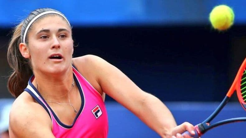 Julia Riera va por el pase a cuartos de final en México