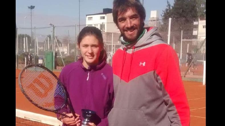 Julia Riera en lo más alto del tenis junior nacional