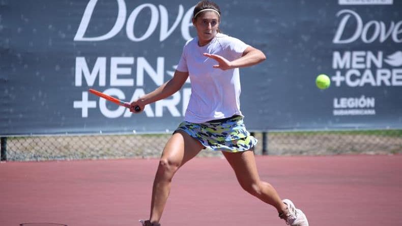 Arrancó con todo: Julia Riera avanzó a los octavos de final en Florianópolis