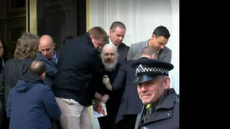 Assange inició una larga pelea contra su extradición