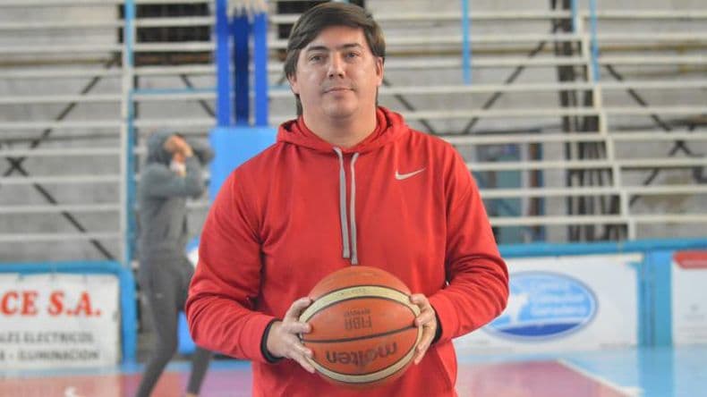 Julián Pagura: "Tenemos el deseo de entrar y quedarnos por mucho tiempo en la categoría"
