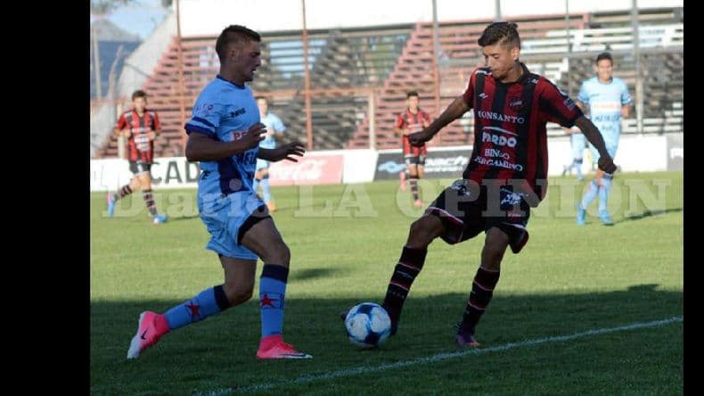 Fútbol local: Juventud le ganó el clásico a Douglas y Alfonzo llegó a la punta