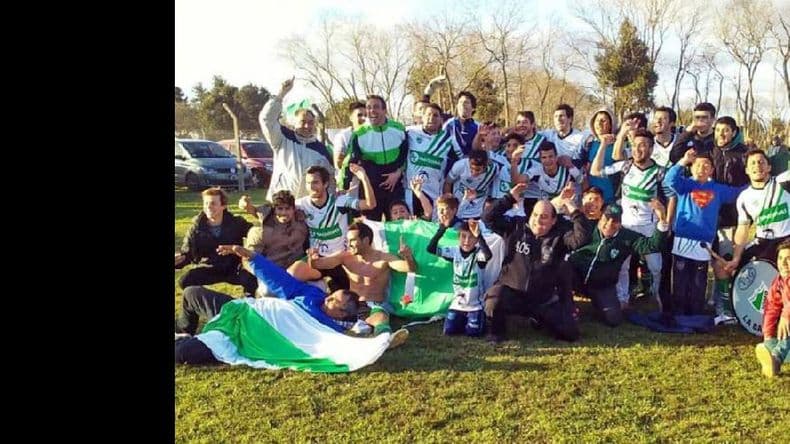 Ocampo logró el ascenso a la A en el fútbol local
