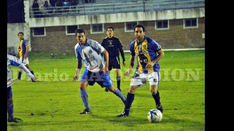 Juventud perdió de local con Everton y complicó su futuro