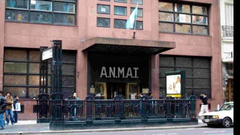 La Anmat prohibió unos suplementos dietarios, una sal del Himalaya y unas tapas de empanadas