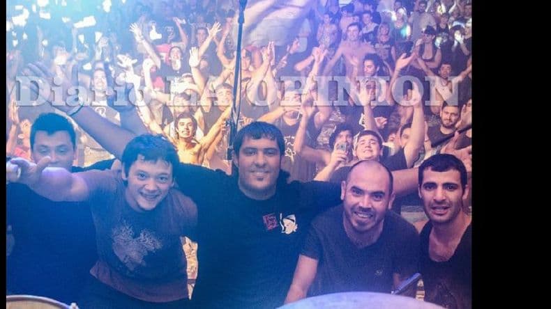 Artesanos, música y danza en la Feria del Grupo Pampa