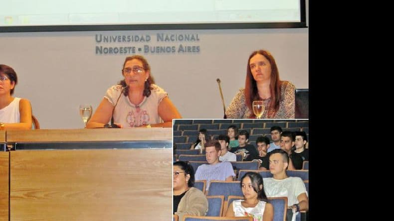 Bienvenida a los ingresantes de la Escuela de Tecnología en la sede de la universidad