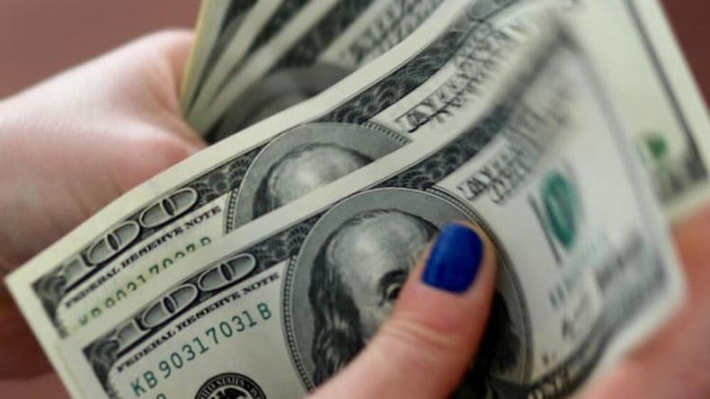 El dólar "blue" trepó $10 en un solo día, tras las nuevas restricciones al oficial