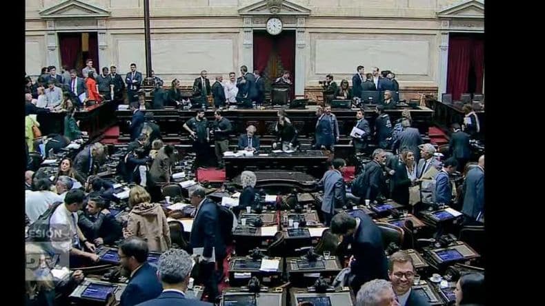 Aprobaron el paquete fiscal: ¿Cómo quedaron Ganancias, Monotributo, la moratoria y el blanqueo?
