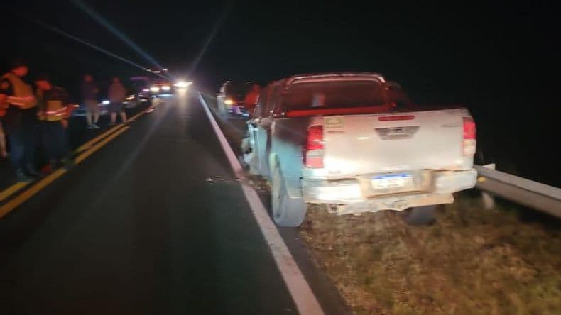 Un utilitario y una camioneta chocaron en la ruta Nº 8