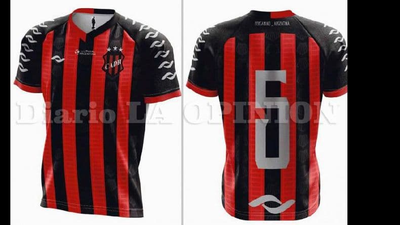 Douglas: la nueva camiseta para jugar la Copa Argentina