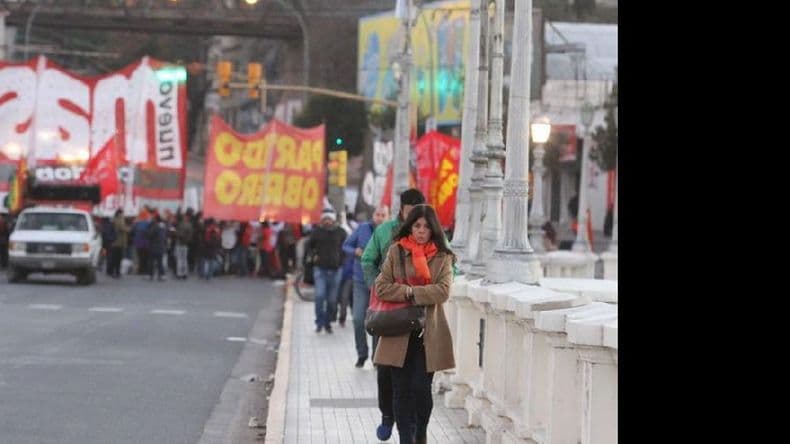 La CGT paró el país y exhortó al Gobierno a dar “respuestas”