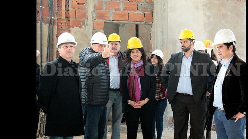 Tras la renuncia de la ministra de Salud, médicos ratificaron un paro