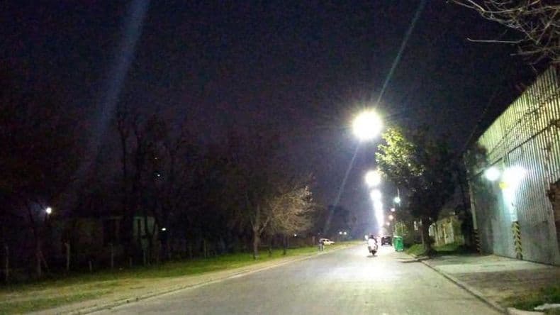 Recambio de luminarias en la zona sur de la ciudad