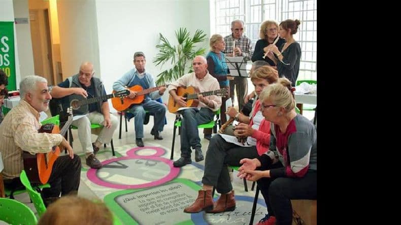 “Retocando la vida”: orquesta de adultos mayores