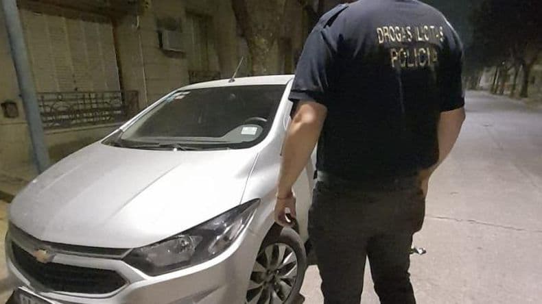 Colón: Narcotráfico Pergamino aprehendió a un dealer que intentó escapar en su auto