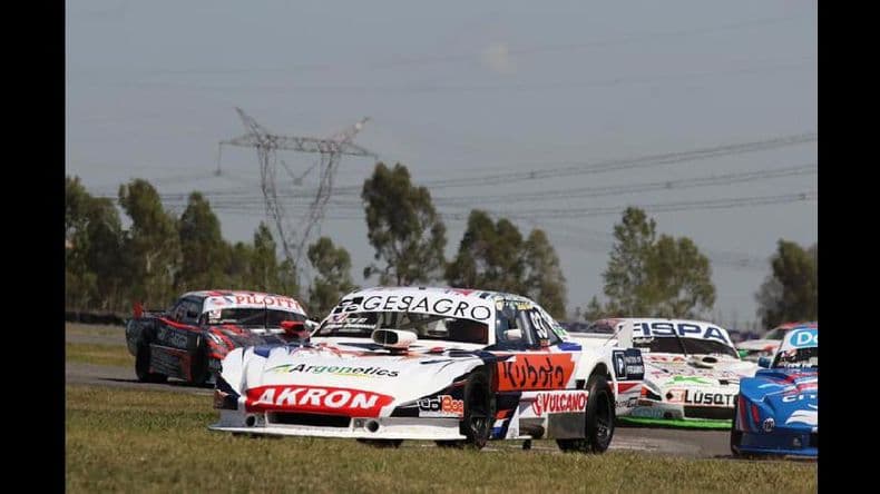 Auspicioso debut del pergaminense Alfonso Domenech en el TC Mouras