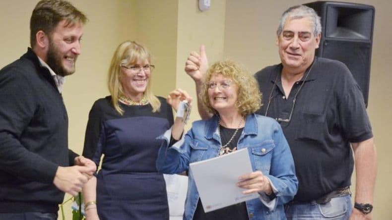 La Provincia entregó cinco viviendas en Pergamino