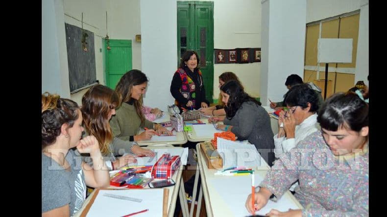 La Escuela de Artes Visuales “Emilio Pettoruti” celebra hoy 46 años de vida