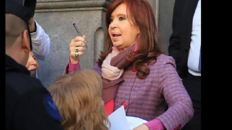 Cristina Kirchner pidió autorización al Tribunal para viajar a Cuba