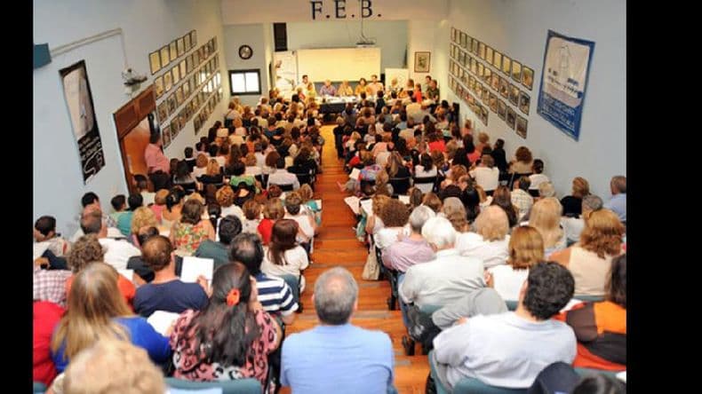 Los docentes de la FEB no realizarán paros y desde hoy se normalizan las clases