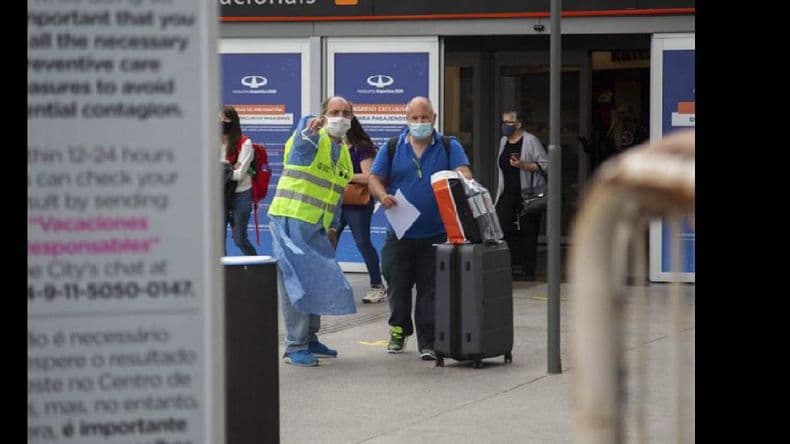 Evalúan un posible cierre de Ezeiza para vuelos internacionales
