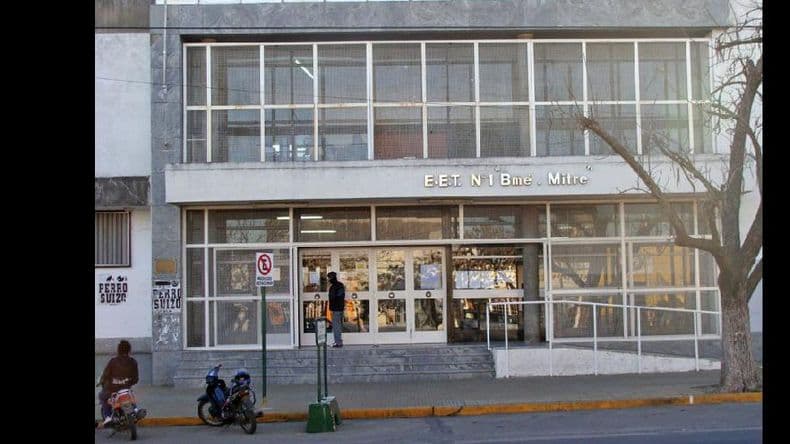 Colación de grados en la Escuela Técnica Nº 1