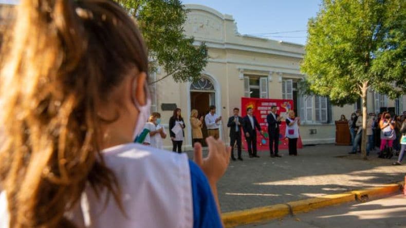 Unas 1.500 escuelas bonaerenses incorporarán una hora más de clase