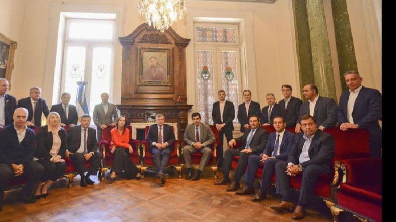 Gobernadores fueron a la Cámara de Diputados a apoyar la reforma previsional
