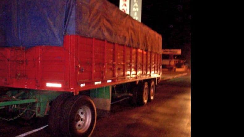 Secuestraron un acoplado que sería “mellizo” de otro vehículo
